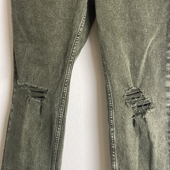 Cleo + Wolf high rise ankle straight jeans Olive green 30” x 27” - Picture 4 of 9